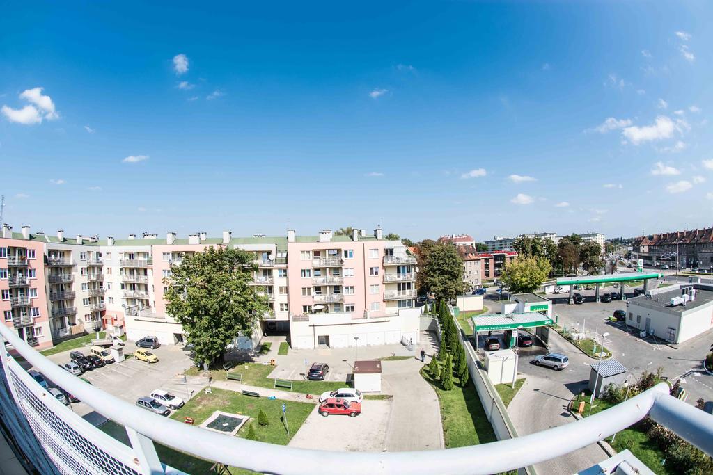 Red Apartment Βρότσλαβ Δωμάτιο φωτογραφία